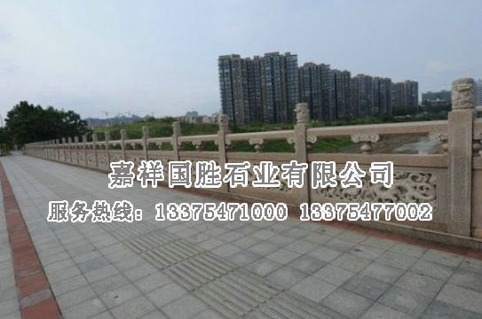 點擊查看詳細信息<br>標題：護城河欄桿 閱讀次數：5873